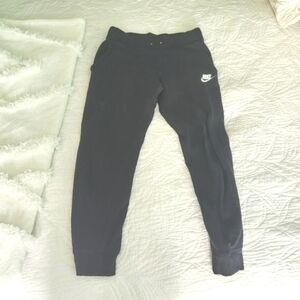 EUC Nike Black And White Classic Sweatpants, Size XL/Size M